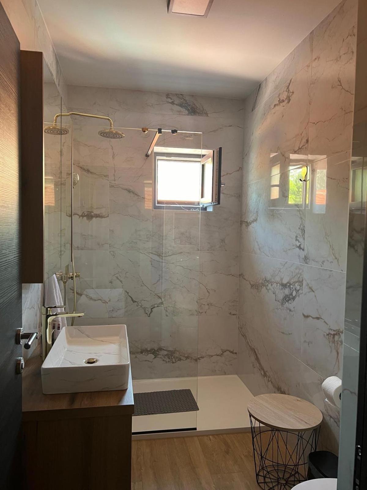 Apartmani Karla Paklenica Starigrad Paklenica Buitenkant foto