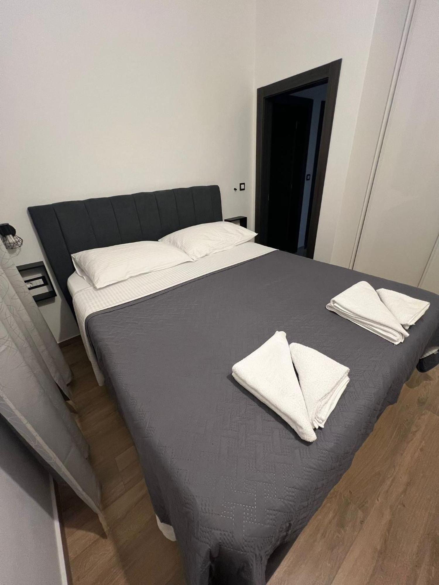 Apartmani Karla Paklenica Starigrad Paklenica Buitenkant foto