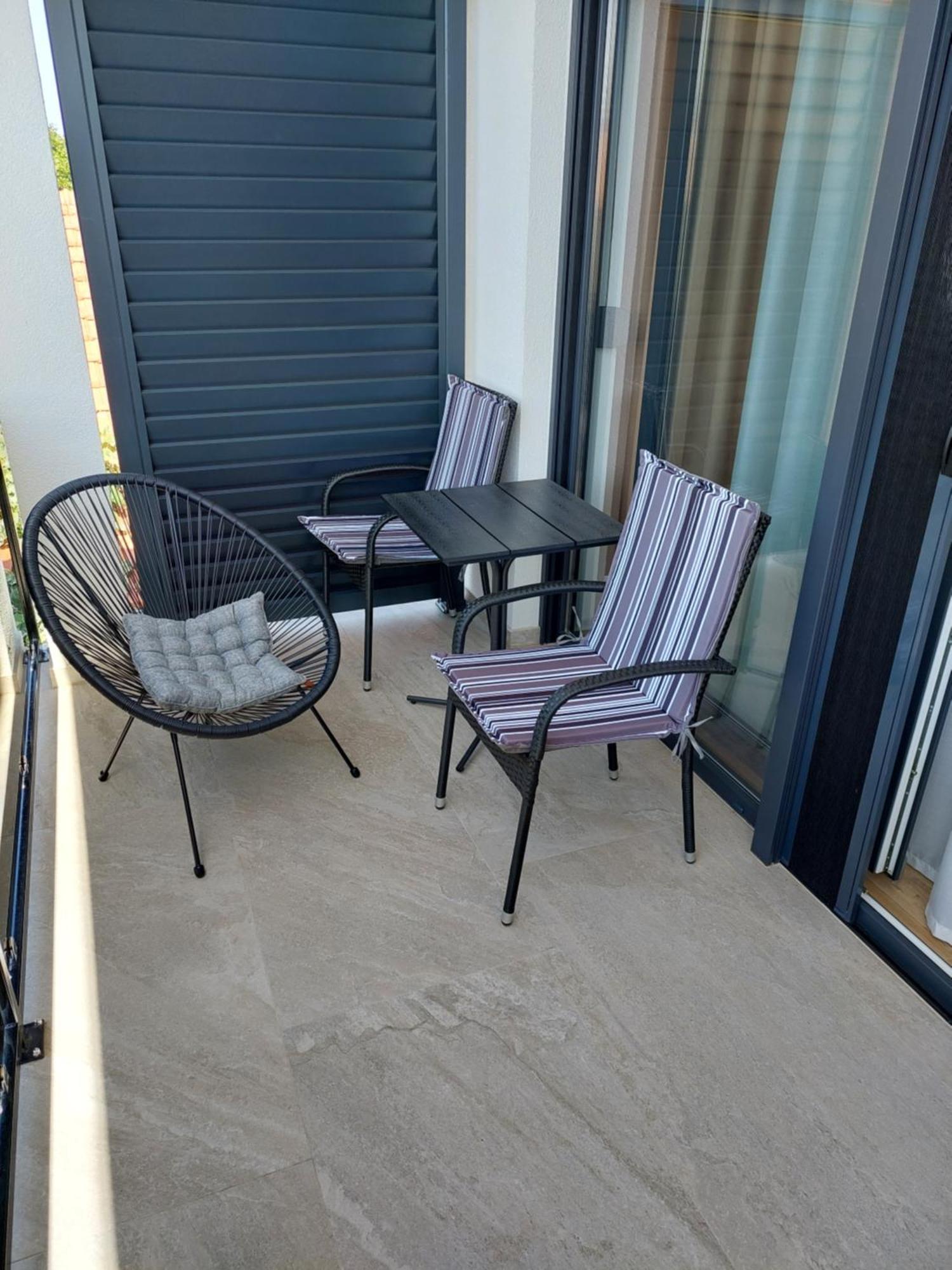 Apartmani Karla Paklenica Starigrad Paklenica Buitenkant foto
