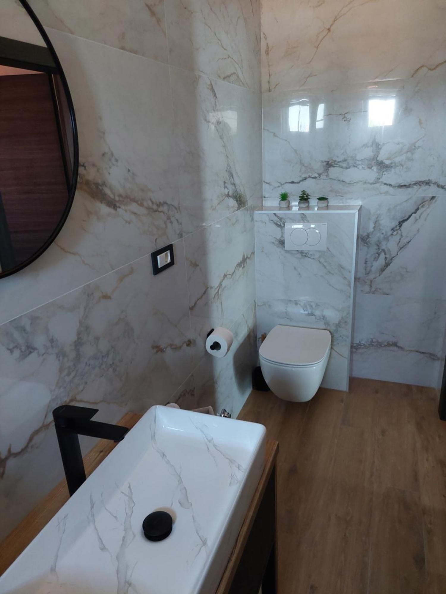 Apartmani Karla Paklenica Starigrad Paklenica Buitenkant foto
