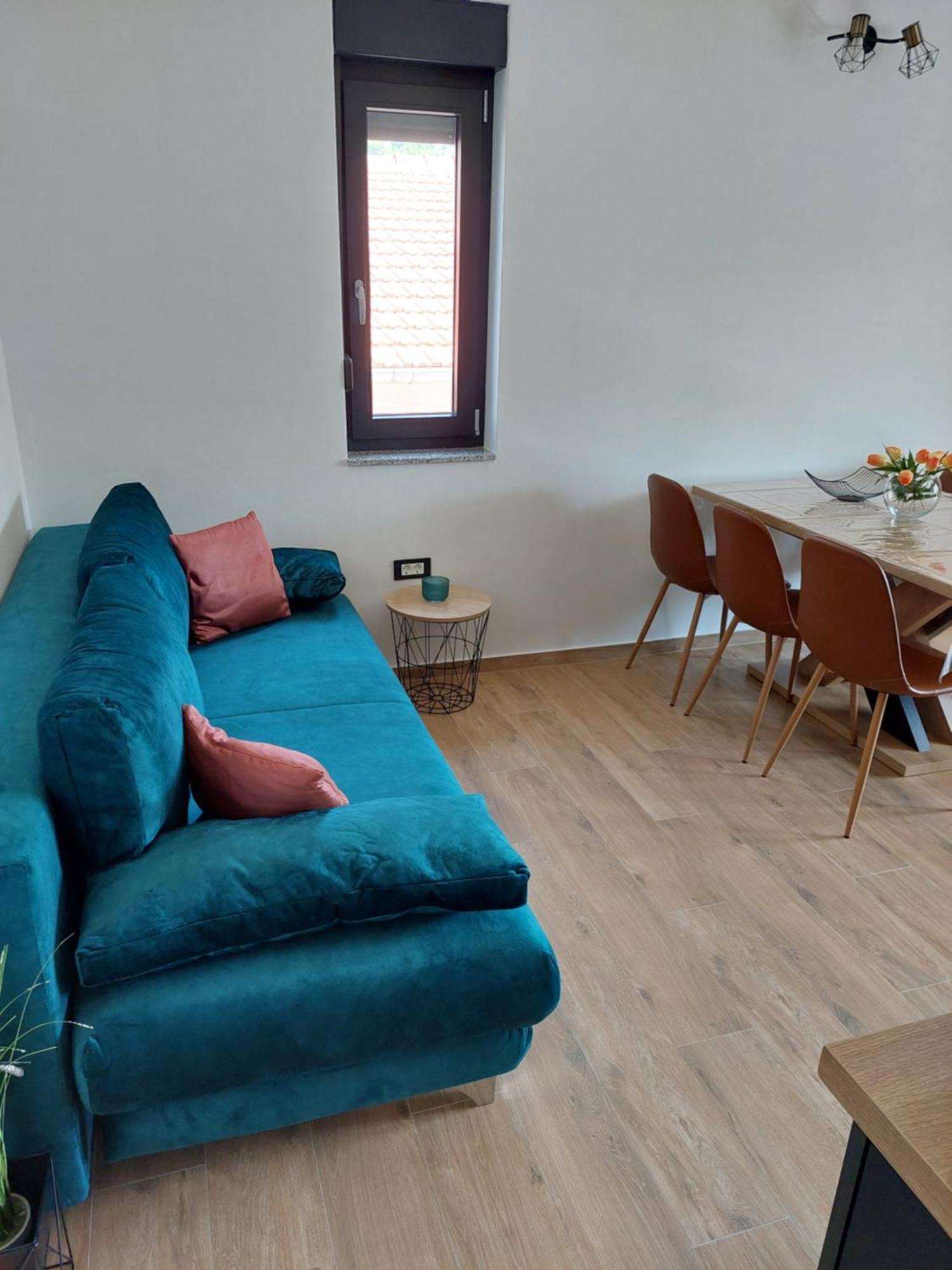 Apartmani Karla Paklenica Starigrad Paklenica Buitenkant foto