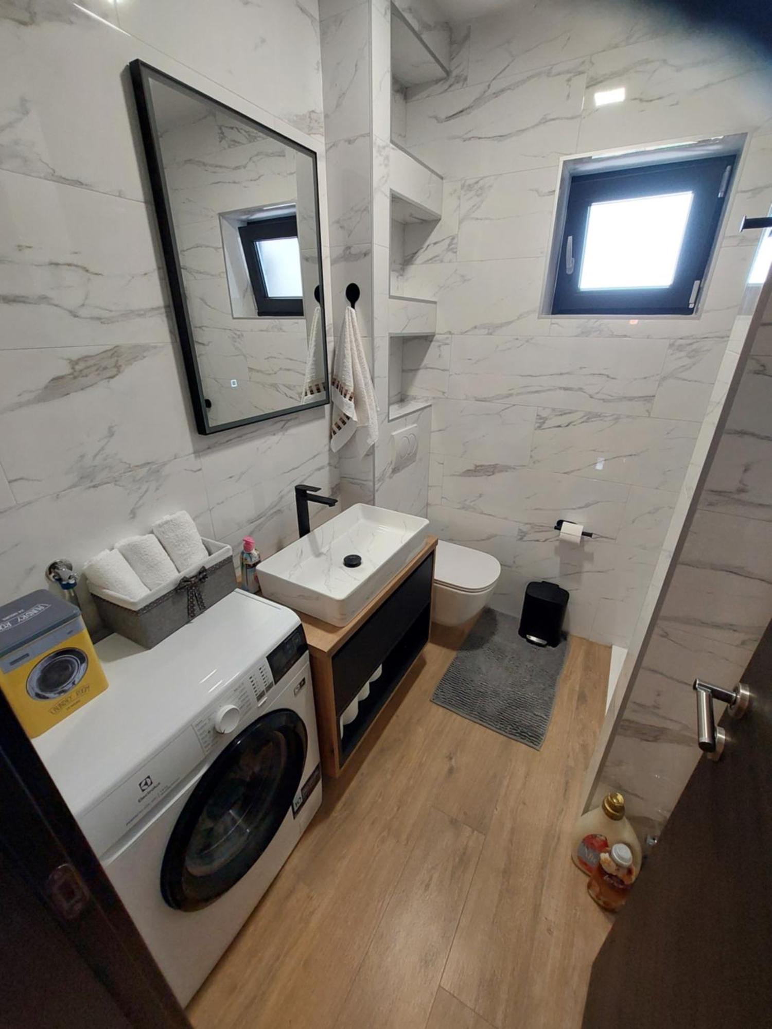 Apartmani Karla Paklenica Starigrad Paklenica Buitenkant foto