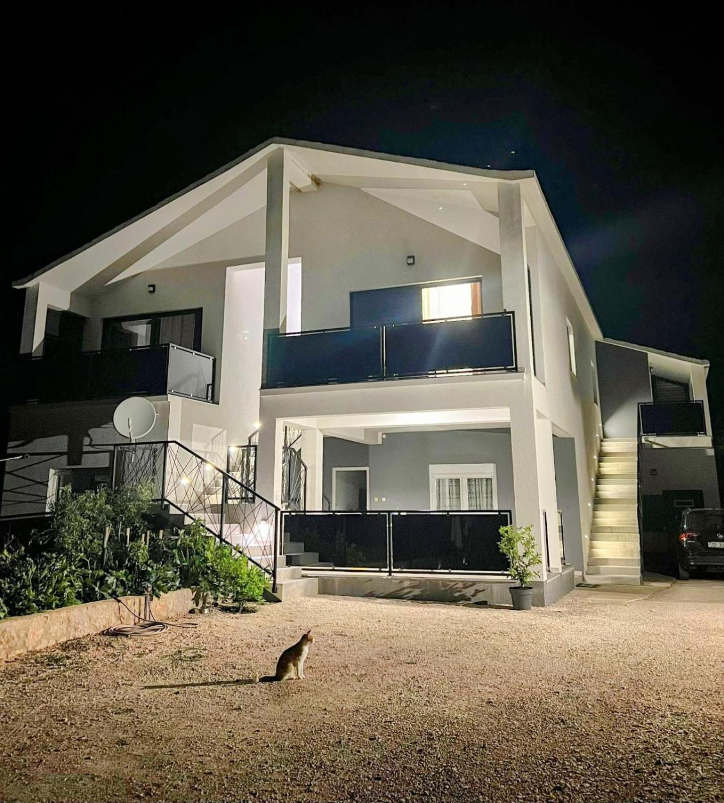 Apartmani Karla Paklenica Starigrad Paklenica Buitenkant foto