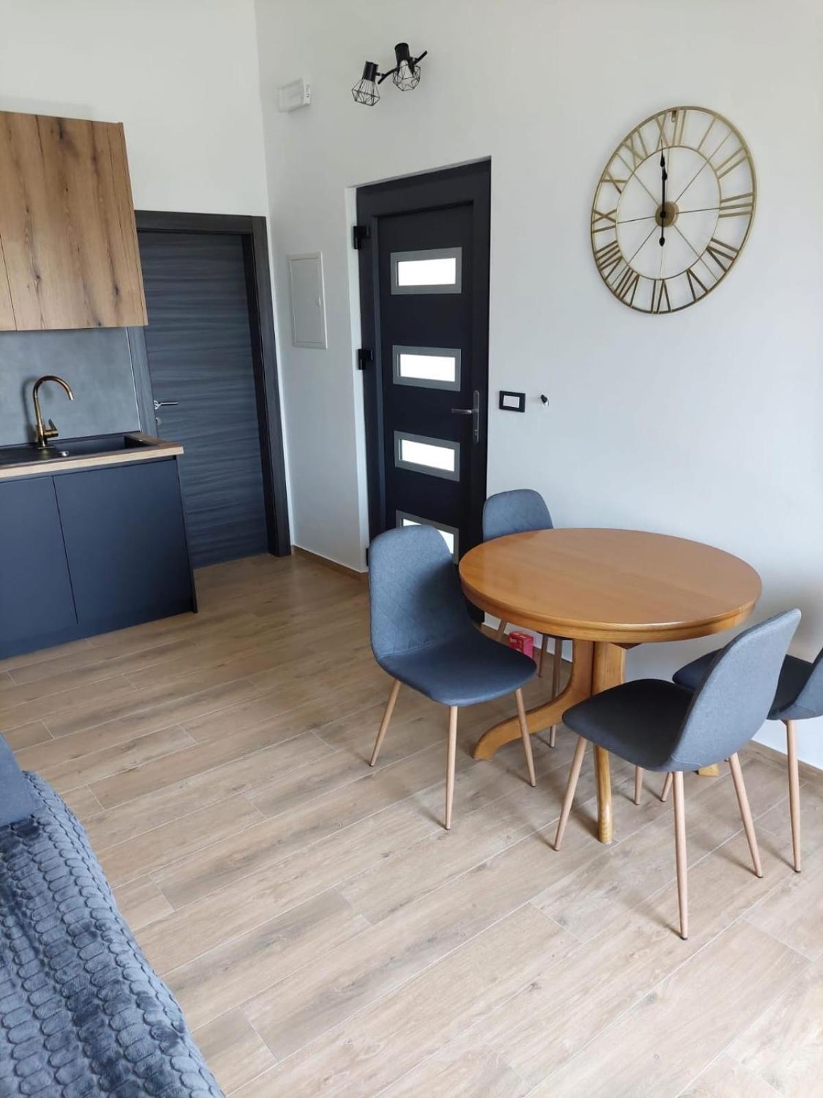 Apartmani Karla Paklenica Starigrad Paklenica Buitenkant foto